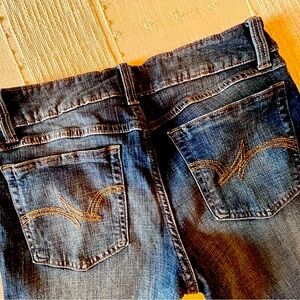 Wrangler Jeans Women Size 9x34 Classic Blue Denim Boot Cut, NEW never worn